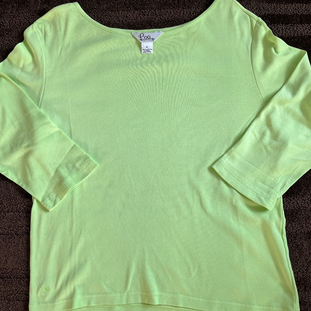 Lilly Pulitzer tee - Picture 4 of 5